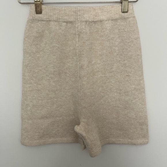 NEW BOA KNIT BIKER SHORTS - Picture 4 of 6